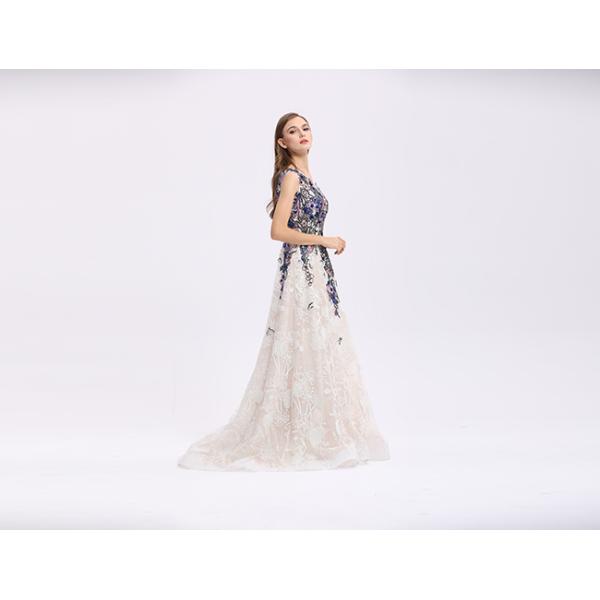 White Lace Embroidery Floral Sleeveless Formal Evening Gowns With Built - In Bra