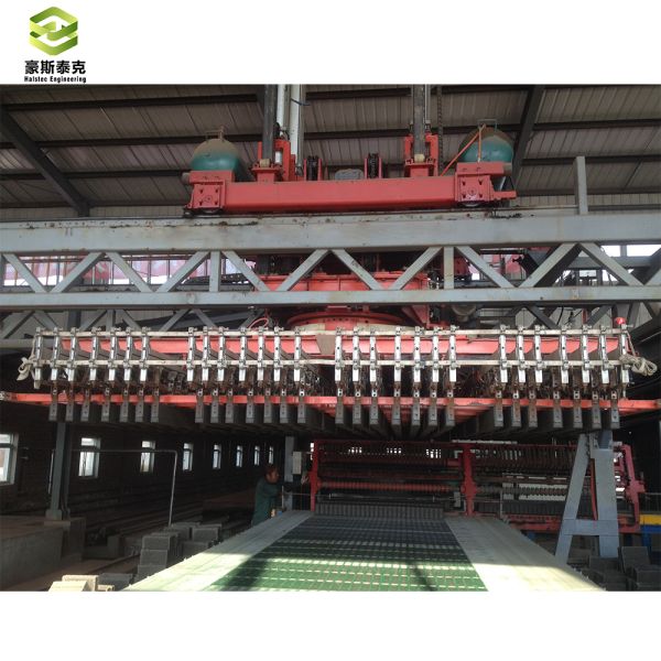 204 Robot Stacking Machine Featuring Customized Gripper Designed to Stack Bricks Efficiently for Industrial Applications