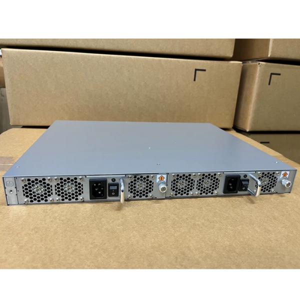 BR-G620-24-16G-F Brocade G620 Switch , 24x16Gb/s SW SFP+/Port Side Intake Fan V1 V2