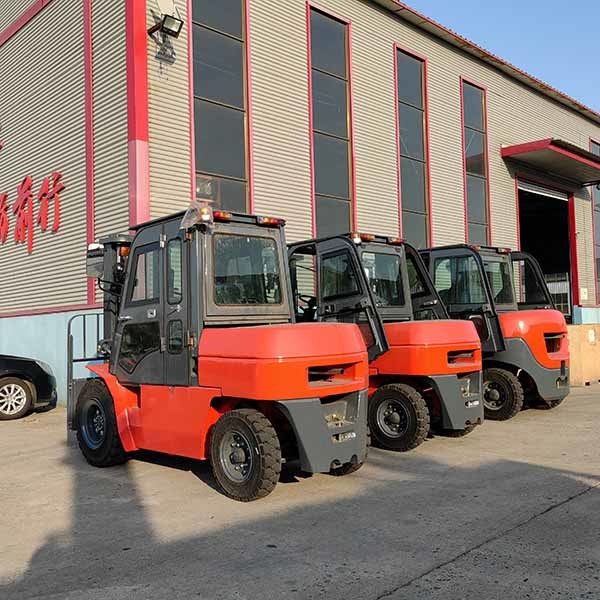 CPCD50 5 Ton Diesel Forklift Chinese Engine Diesel Lift Truck Cabin Heater