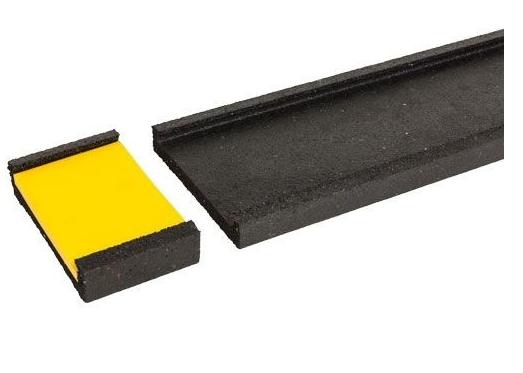 Almohadillas de goma ranuradas negras para vías férreas 45/66mm