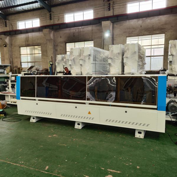 Automatic Edge Banding Machine Combining Multiple Processing Steps Including Gluing Trimming Buffing and Corner Rounding
