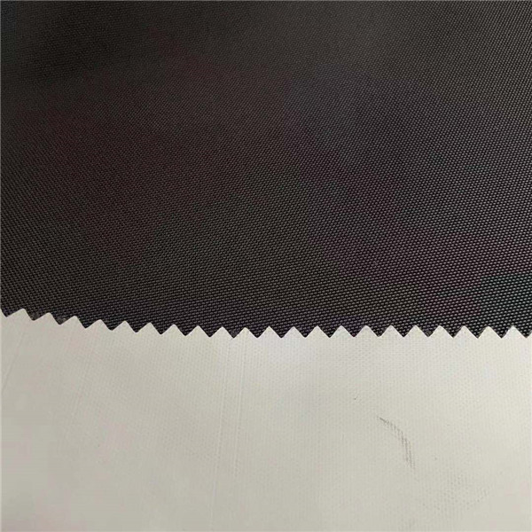 Revêtement laiteux d'unité centrale du tissu respirable imperméable en nylon 210D*210D 200gsm 150CM de 100%