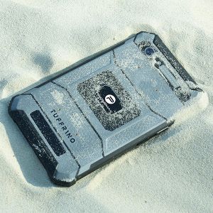 Позиционирование компаса и рейтинг IP68/IP69K для прочных планшетных ПК в прочных условиях