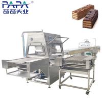 Chocolat de gaufrette enrobant la machine avec du chocolat de tunnel de refroidissement enrobant la ligne