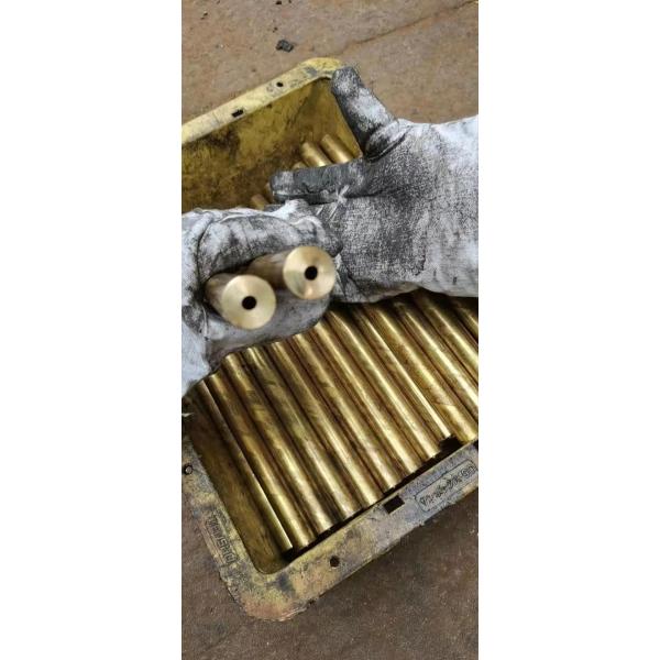 Seamless Straight Brass Copper Pipe Tube Polished Bright Oiled