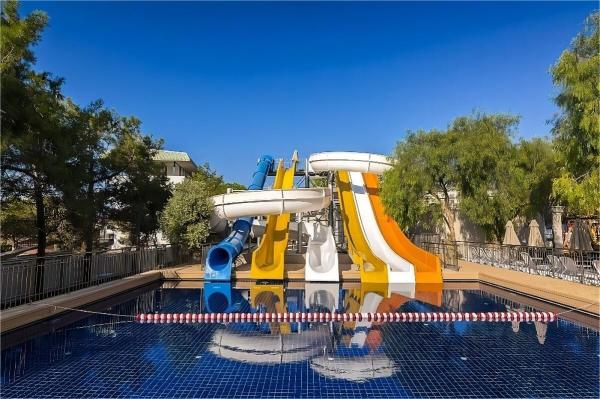 Child Water Park Sport Custom Playhouse Slides For Outdoor Games