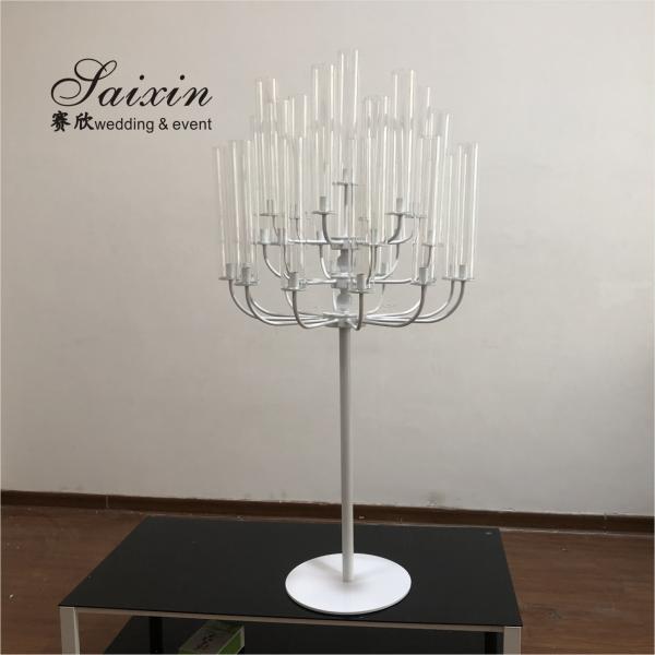 Nueva decoración de bodas de 25 brazos de alto candelabros de metal de pie blanco con chimenea de vidrio