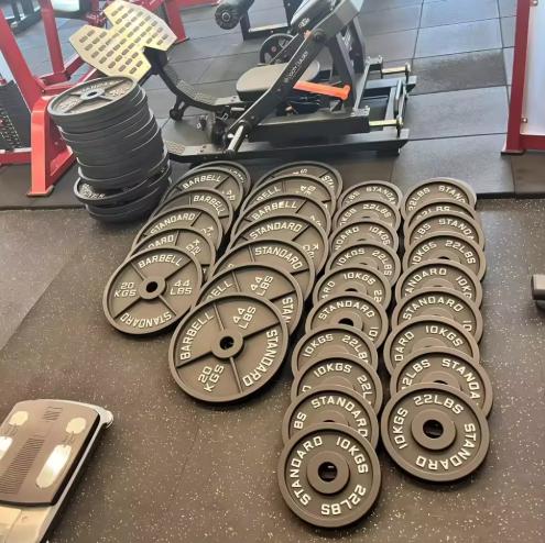 Iron Coated Rubber Gym Weight Plates 5 LB 10 LB 25 LB 35 LB 45 LB Tri Grip Weight Plates