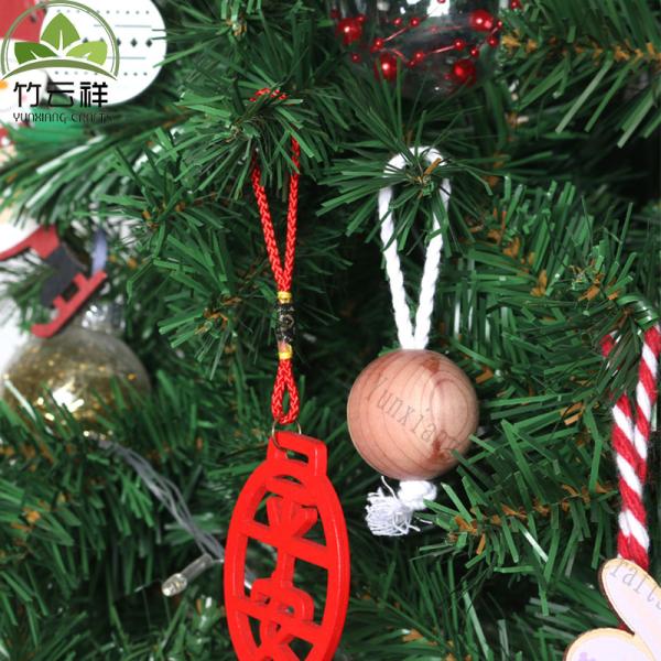 Solid Wood Christmas Decoration Beads Wall Hanging Eco-friendly