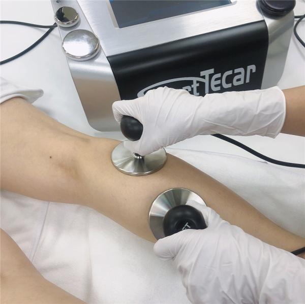 A máquina portátil da terapia de Tecar para equimoses torce a reabilitação da cirurgia do cargo