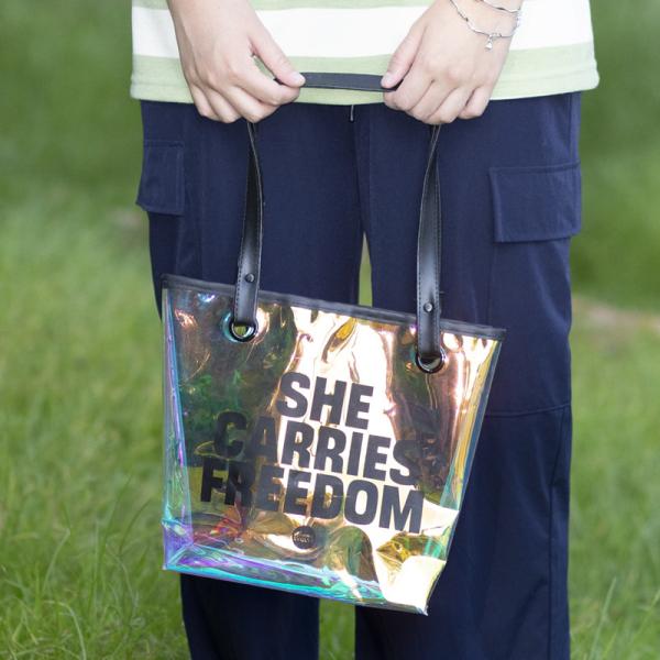 Custom Digital Printing Trendy Transparent PVC Shoulder Handbag Durable Washable Holographic Women'S Tote Shopping Bag