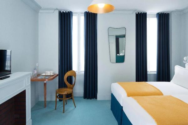 Ghana hotel style apartment design furniture from China for fabric upholstered bed and Custom table cabinet