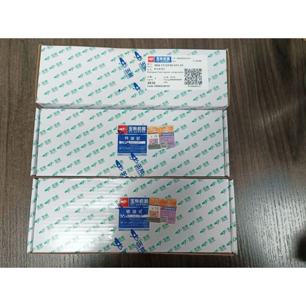 original diesel injector  is suitable for Yuchai YCS04 engine 42041551 S04-1112100-011-01