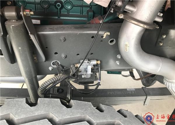 Carro de bombeiros do petroleiro da água da movimentação do chassi 6x4 de Sinotruk com a bomba de fogo 90L/s