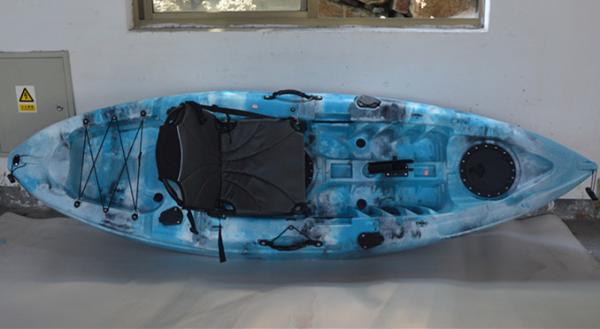 HDPE Plastic Kayak Fishing Boats , Blue Camo Fishing Canoe Kayak Easy Car Top Mount