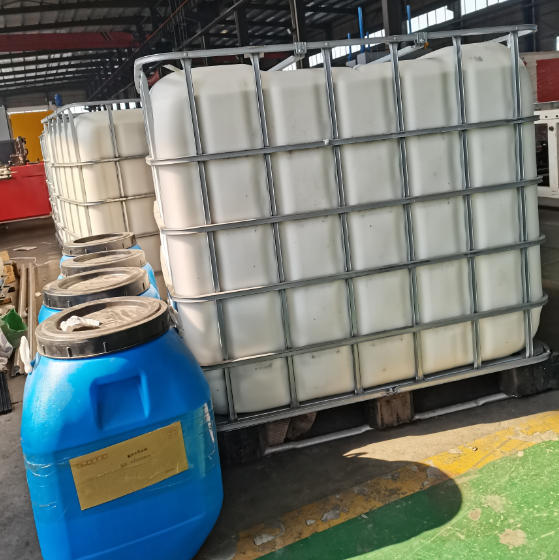 Water Based Fast Drying White Emulsion Glue With 45-60% Solid Content For Gypsum Board