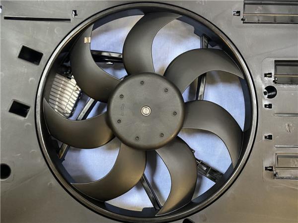 Metal Plastic LR026078 L359 LAND ROVER Radiator Fan