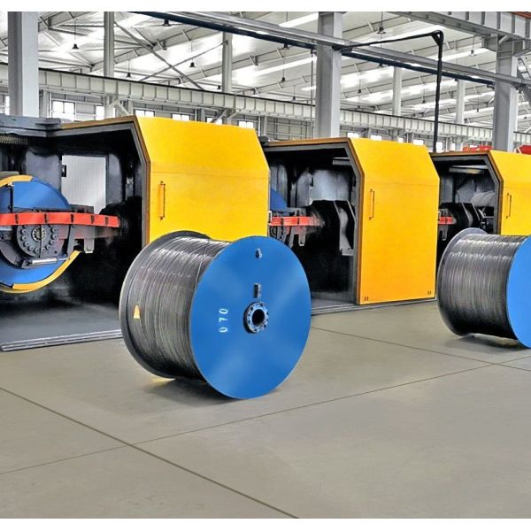 Machine de dessin de fil LRPC en ligne droite avec moteur de conversion de fréquence CA et blocs de fonte en fer ductile de haute qualité