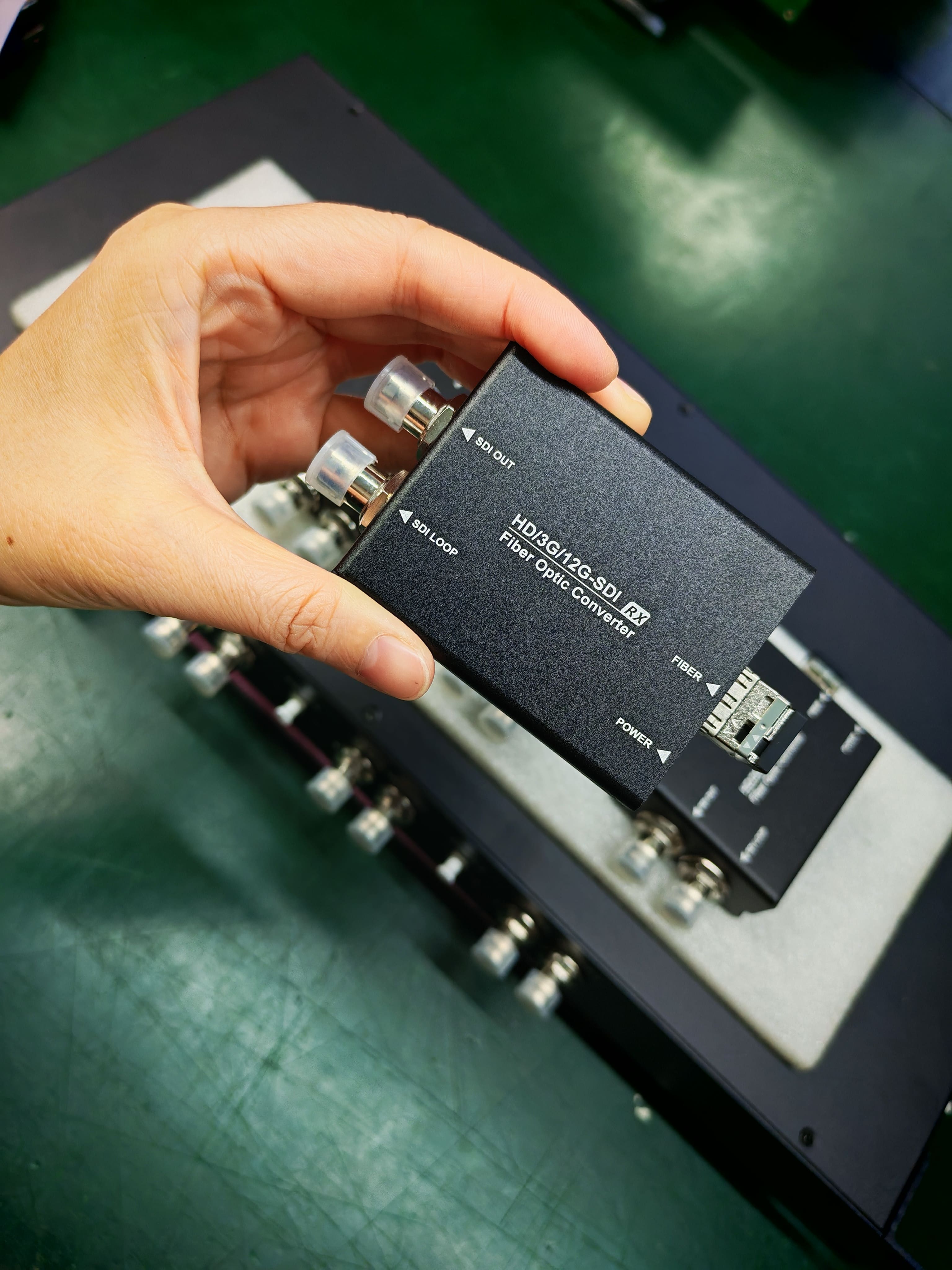 12G SDI Digital Broadcast Video Over Single Mode Fiber Optic 1TX 4RX