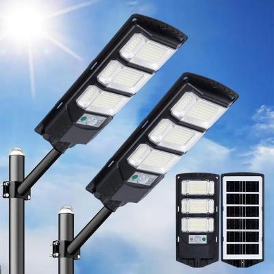 120W avec une efficacité de 120Lm/W - Éclairage de rue LED solaire