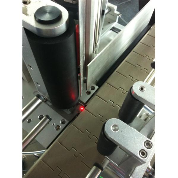 Apple / Orange / Grape Juice Round Bottle Sticker Labeling Machine Beverage Field