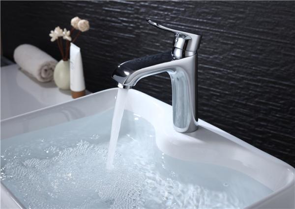 Square Bathroom Sink Faucets , Single Handle Basin Sink Bathroom Vanity Faucets