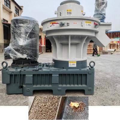 6mm 8mm Ring Die Wood Pellet Mill com o auto armário da remoção de poeira da lubrificação