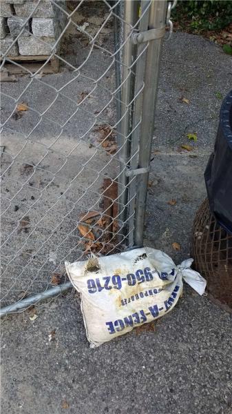 chain link temporary construction fence panels 6FT X 10F Mesh 2 3/8  x 2 3/8 ( 60mm x 60mm ) x 12 gauge wire
