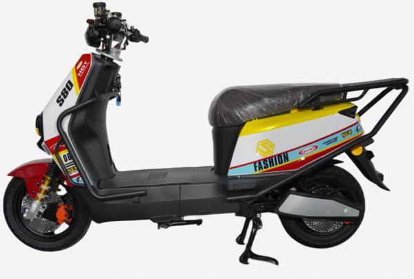 LY-L300Electric motorcycle Electric bicycle adult electric scooter