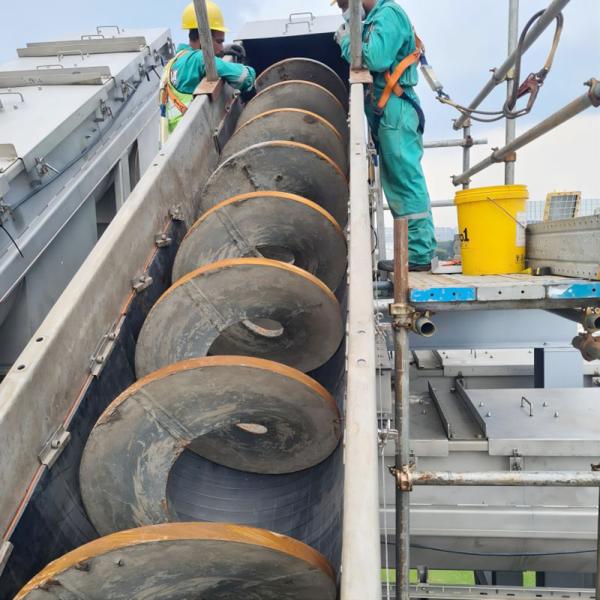 customized Conveyor Screw Cement Screw Conveyor Shaftless Screw Conveyor Sealing and fastening eco-friendly materials for cement powder applications Building Material Shops, Manufacturing Plant
