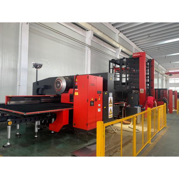 Fixed Low Voltage Switchgear Flexible Installation With Universal Chamber Body