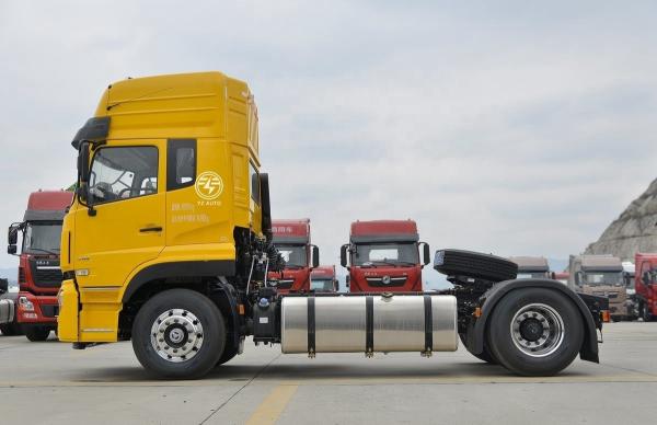 Sale Agricultural Machinery 4X2 Farm Tractor Trailer Truck with 295/80R22.5 18PR Tires