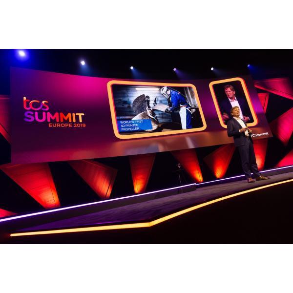 P3.91 P4.81 Led Poster Video Display Large Led Screens For Events SMD1921