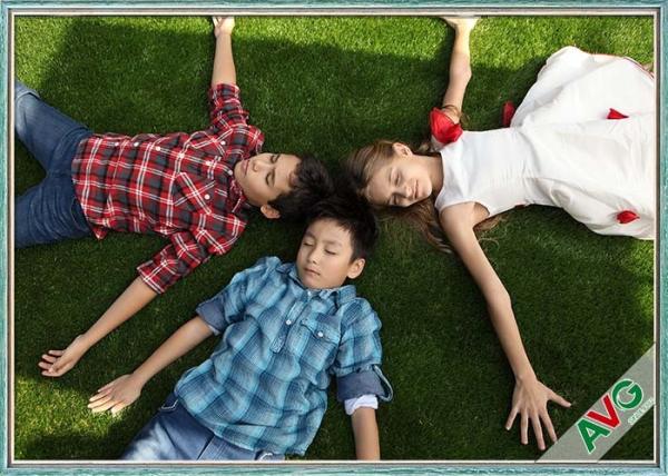 High Resilience / Skid Resistant Landscaping Synthetic Grass With 12000 Dtex