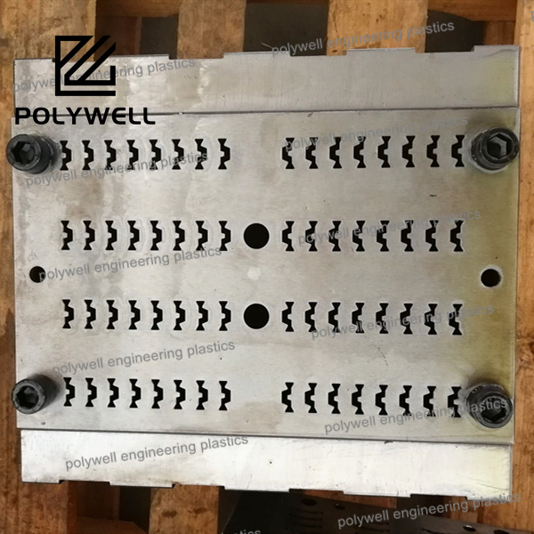 Стальная плесень для PA66GF25 Профиль пластиковой экструзии