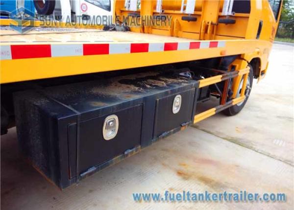 Sino HOWO Yellow 4 Ton Platform Right Hand Drive truck / Car Carrier Euro 4 Single Cab