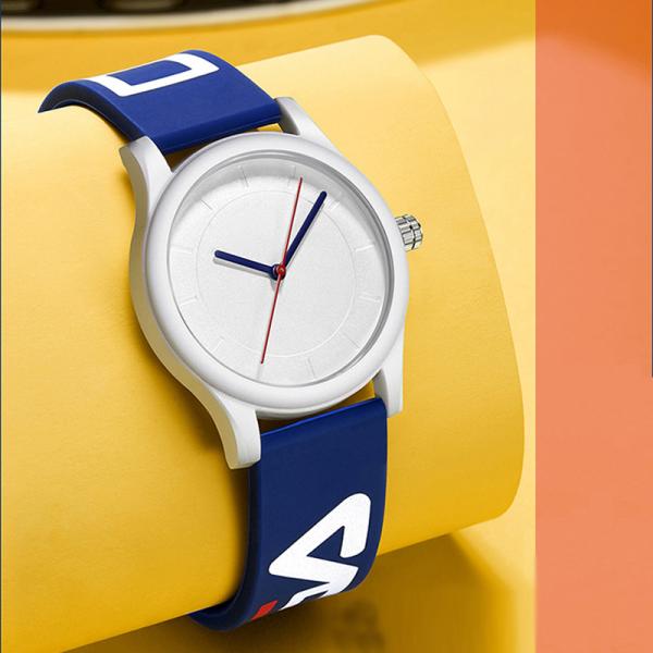 Casual Silicone Strap Watch Sports Wrist Watch 10mm Thickness Acrylic Mirror