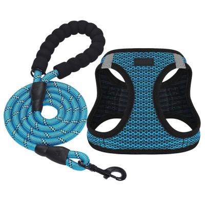 Le harnais respirable d'avance de collier d'animal familier a placé le nylon pour de petits chiens moyens