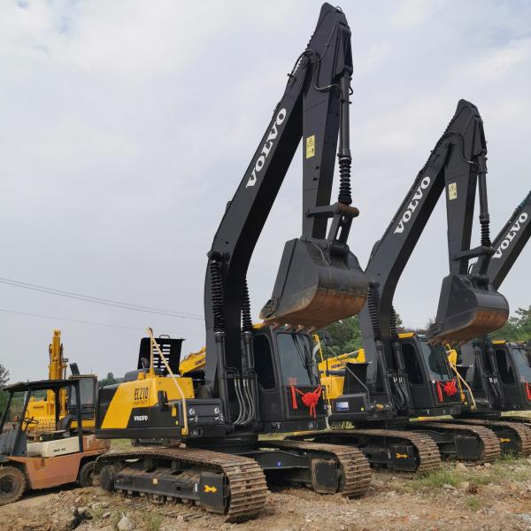 Korea Made Crawler Original Used Volvo EC210 EC210D Excavator in Good Condition 2022