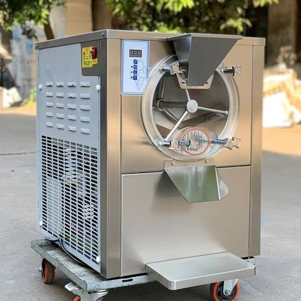 Hard / Italian Ice Cream Gelato Making Machine 45-48L/H 13L Tank Capacity
