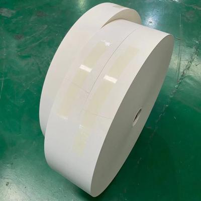 A parte inferior impermeável do copo de papel da única parede rola 30mm para o empacotamento da bebida