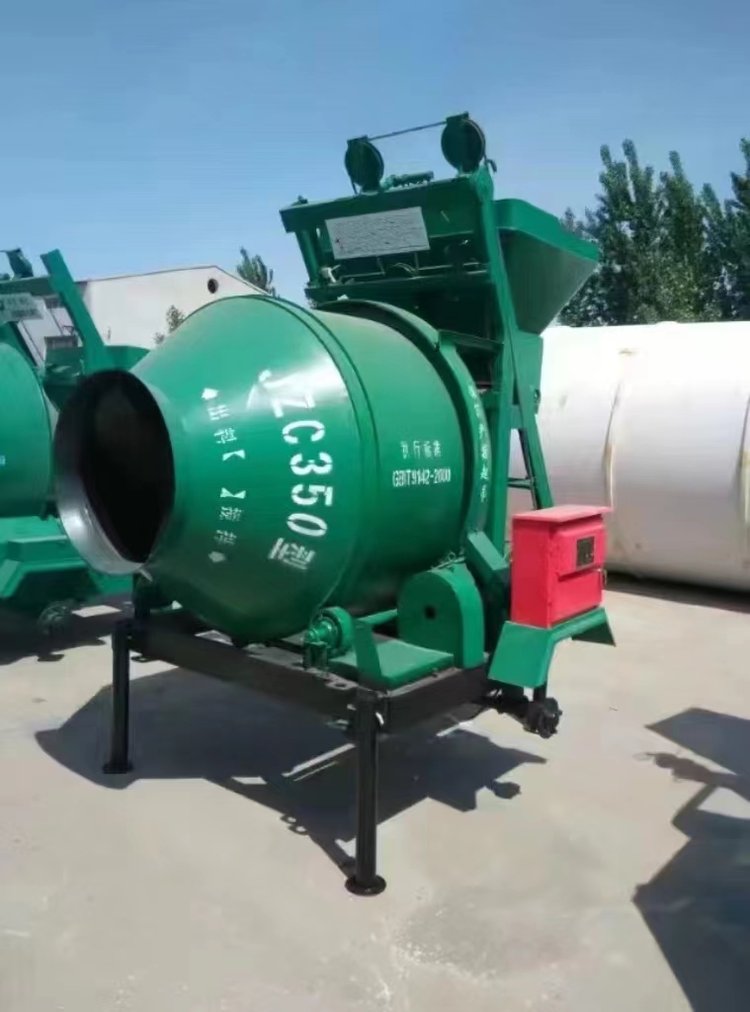 Cement Plant Equipments JZC Tipping Bucket Drum Mixer Core Concrete Mixing Equipment for Mining and Construction Projects
