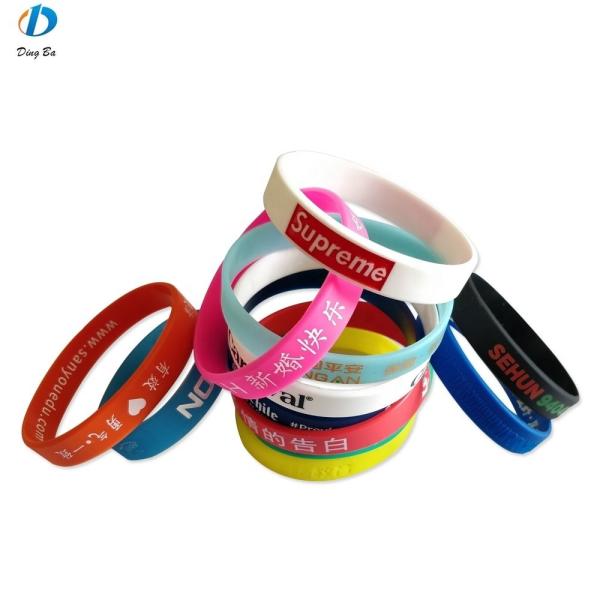 Plastic Jewelry Main Material Custom Logo Rubber Bracelet for Your Business