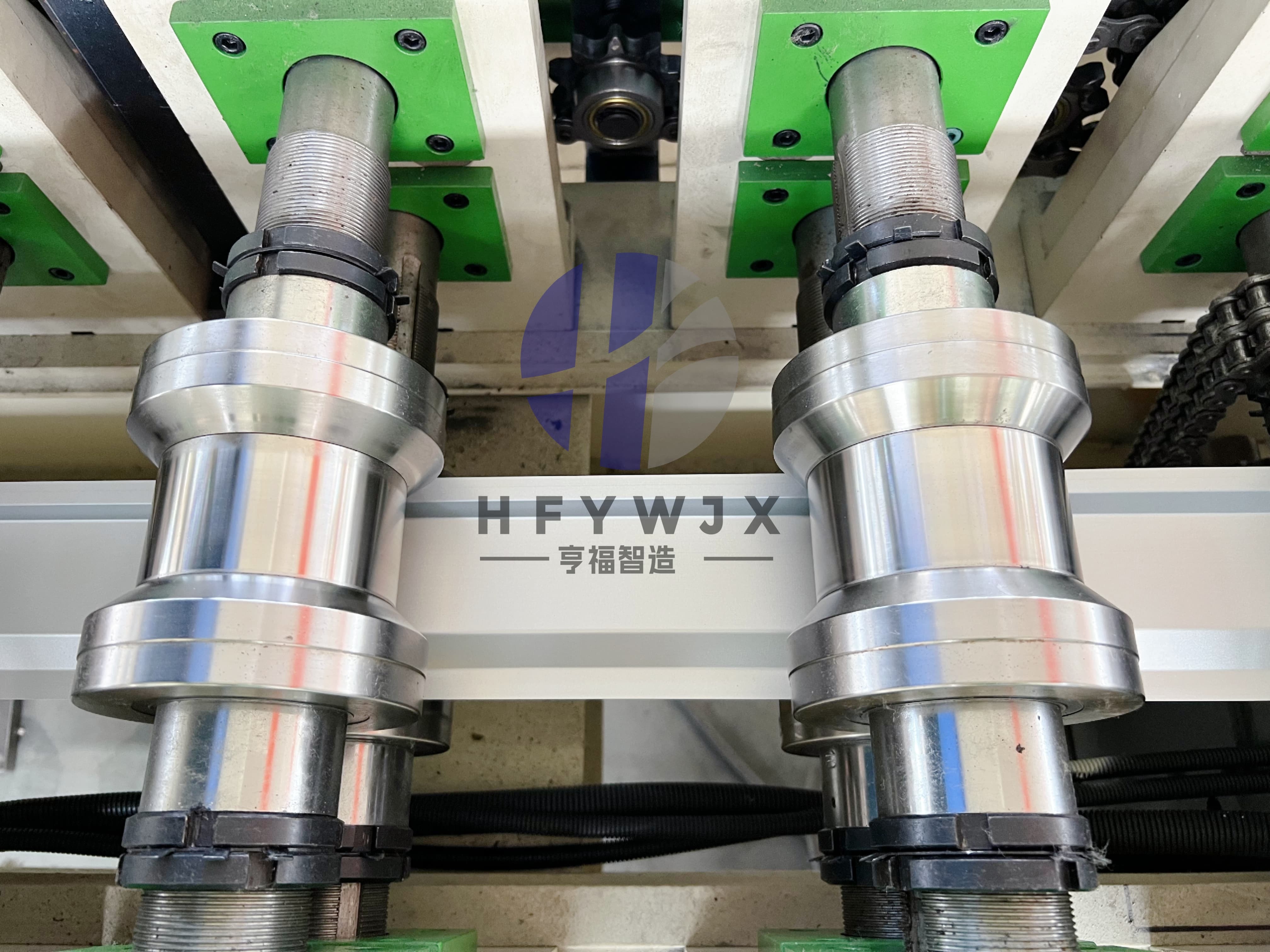 Heavy Duty Automatic Fence Panel Roll Forming Machine with 16 Groups of Forming Rollers and Non-stop Flying Shear at 20–23m/min