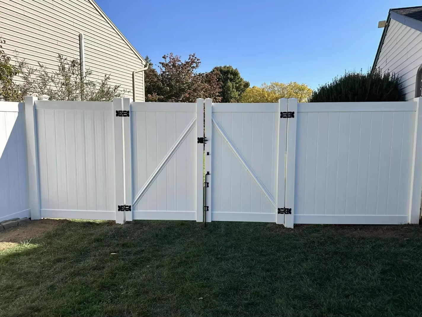 Easy DIY 6 X 8 White Privacy Vinyl Fence Panel Outdoor UV Resistant
