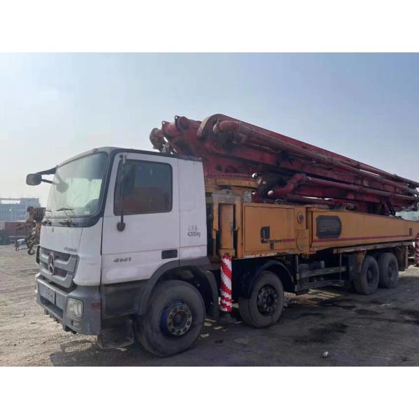 Red Beton Boom Pump Putzmeister 56 Meter Second Hand for Big Construction Projects