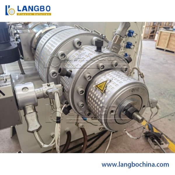 PVC Pipe Machine/PVC Cutter Machine/PVC Pipe Cutting Machine/Garden Pipe Machine/PVC Pipe Extrusion Machine/Plastic Pipe Extrusion Line