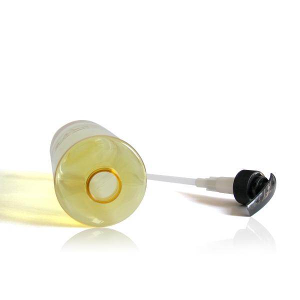 Yellow Empty Shower Gel Bottles , Family Bathroom Beauty Product Bottles