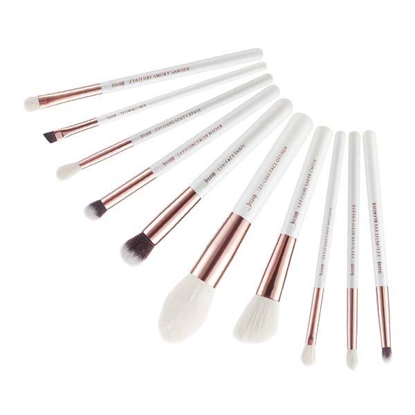 Portable Fluffy Wood Handle Makeup Brushes Eco friendly soft Firm Hair